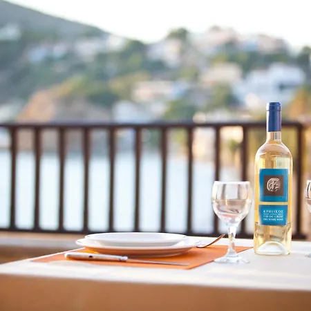 Kantouni Bay Tatil Evi *